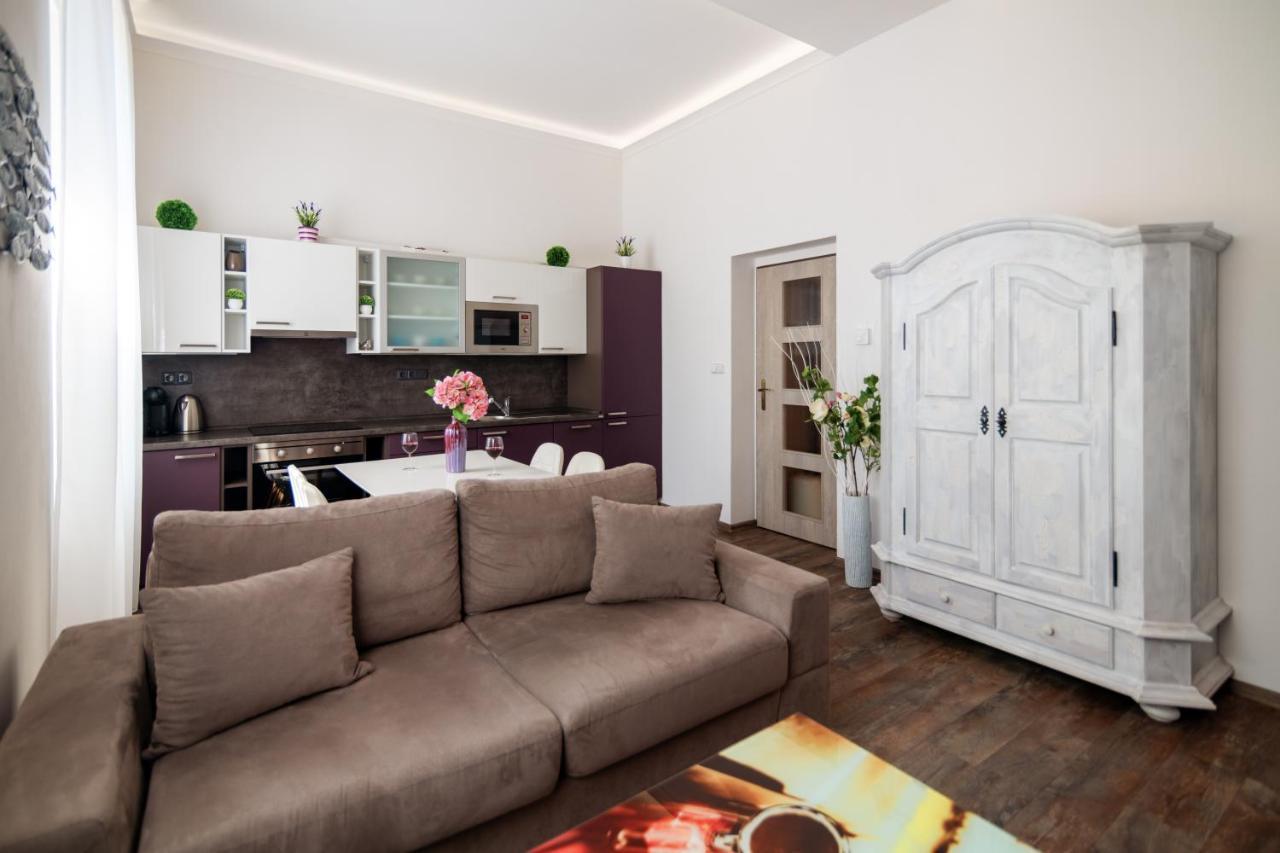 Golden Key Apartments Либерц Экстерьер фото